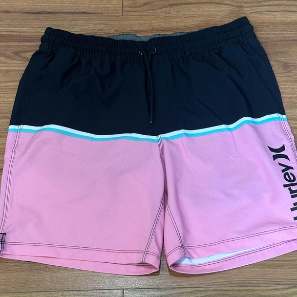 Hurley Men’s Color Block Swim Trunks - Picture 3 of 9